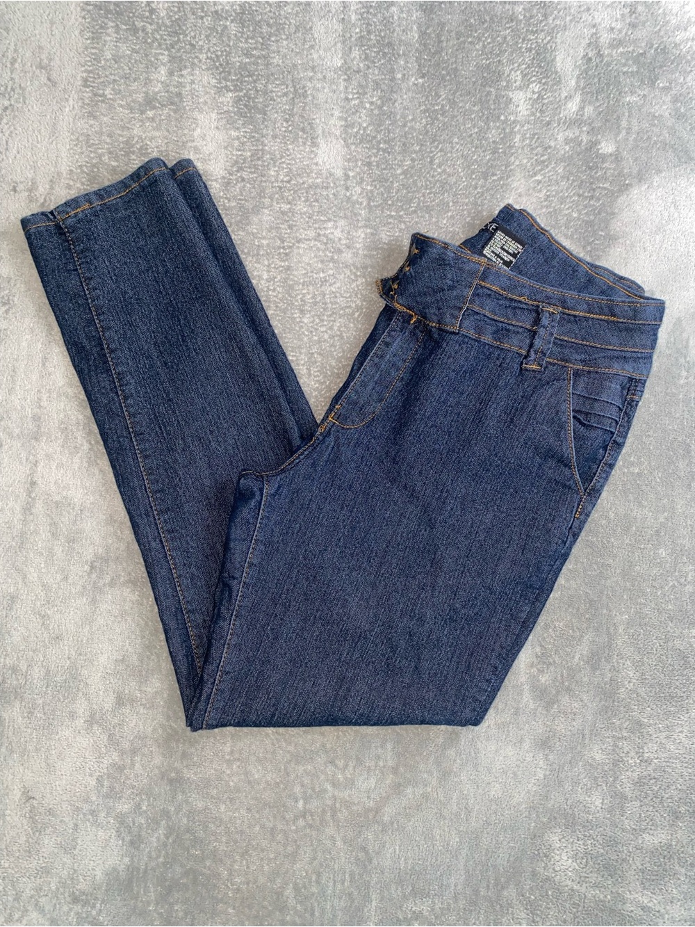 Crocker Dark Wash Straight Leg  Stretchy Jeans women’s Size 16